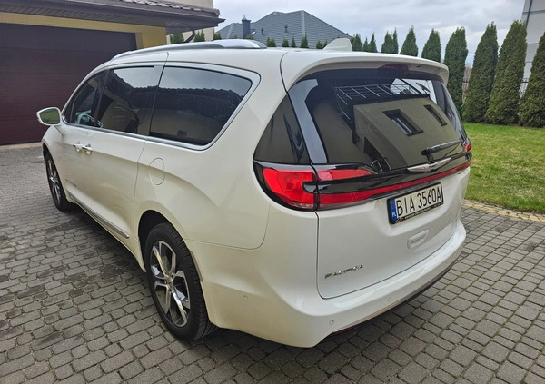Chrysler Pacifica cena 271000 przebieg: 26167, rok produkcji 2022 z Słubice małe 781